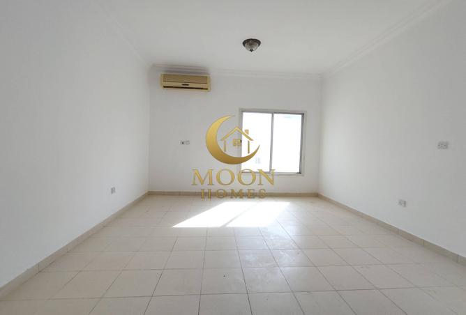 939416 - Property Image 2