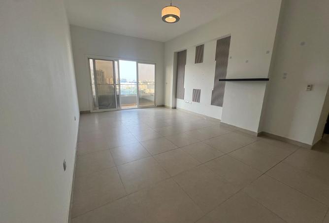 992125 - Property Image 2