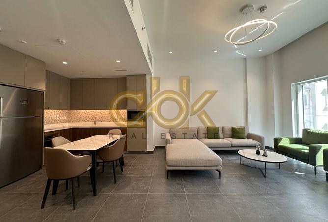 858657 - Property Image 2