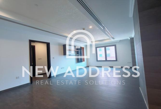 934707 - Property Image 2