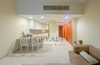 Apartment - Studio - 1 Bathroom for rent in Viva East - Viva Bahriyah - The Pearl Island - Doha