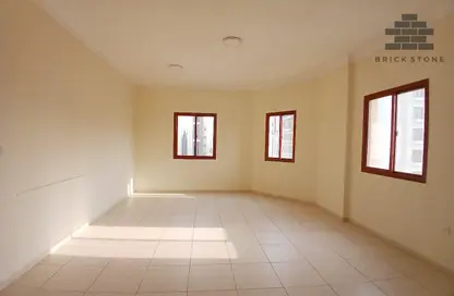 Apartment - 3 Bedrooms - 3 Bathrooms for rent in Al Mansoura - Al Mansoura - Doha