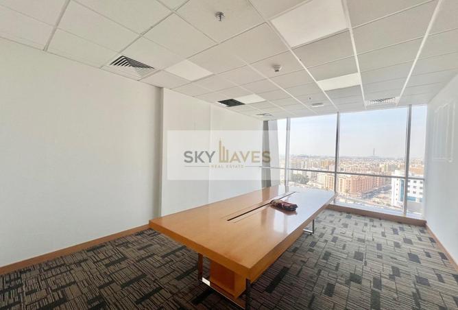 988292 - Property Image 3