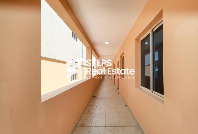 990740 - Property Image 3