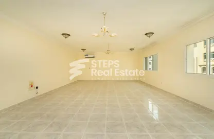 Apartment - 3 Bedrooms - 3 Bathrooms for rent in Anas Street - Fereej Bin Mahmoud North - Fereej Bin Mahmoud - Doha