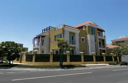 Outdoor Building image for: Villa - 5 Bedrooms for rent in Giardino Villas - The Pearl Island - Doha, Image 1