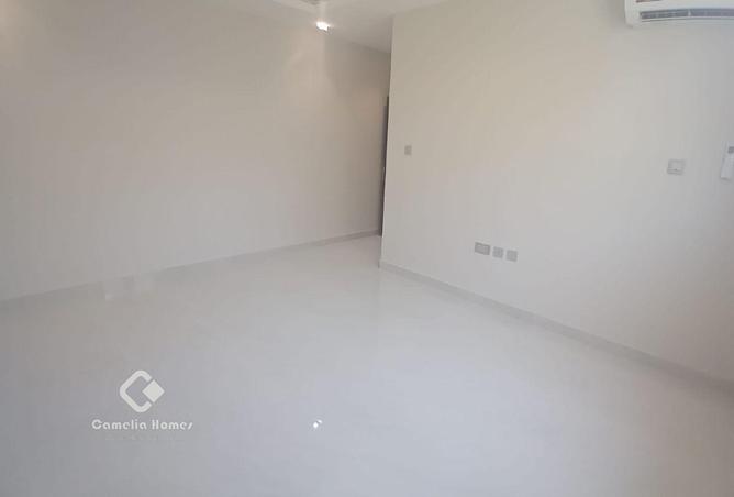945190 - Property Image 2