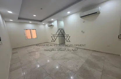 Apartment - 3 Bedrooms - 3 Bathrooms for rent in Al Nasr Street - Al Nasr - Doha