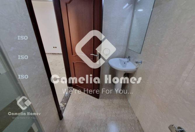 963798 - Property Image 2