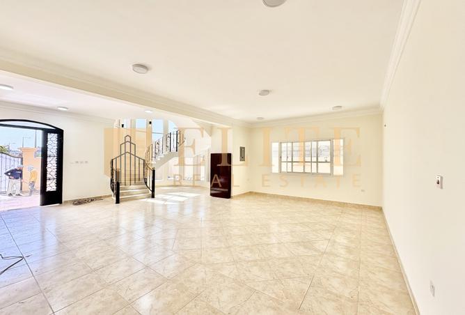 936729 - Property Image 2