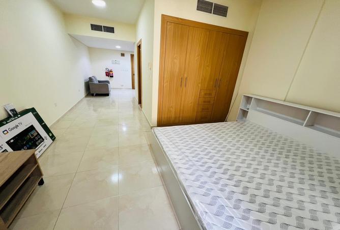 928719 - Property Image 2