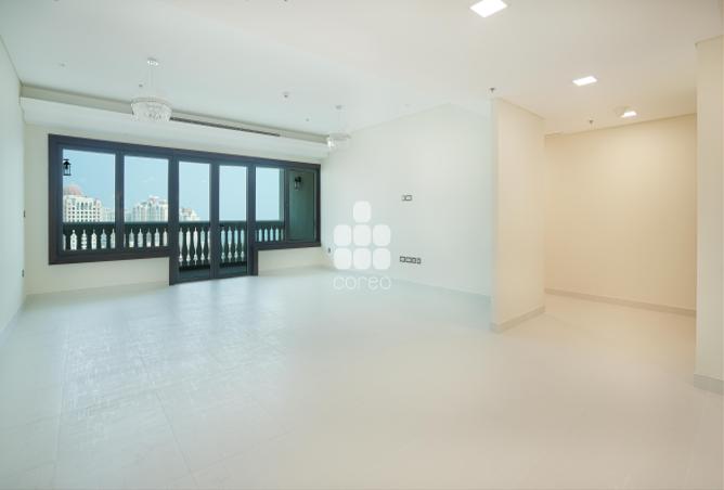 930928 - Property Image 2