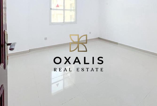 970442 - Property Image 2