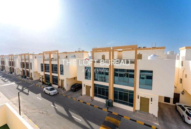905721 - Property Image 2