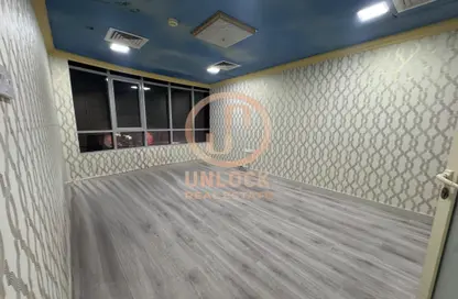 Office Space - Studio - 2 Bathrooms for rent in Al Mansoura - Al Mansoura - Doha