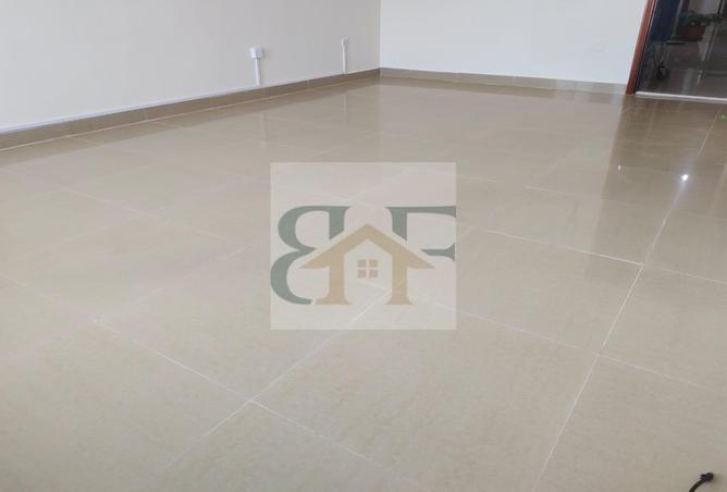 992503 - Property Image 3