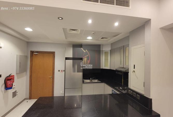 912889 - Property Image 2