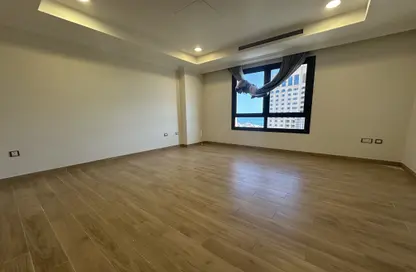 Apartment - 2 Bedrooms - 3 Bathrooms for rent in Regency Pearl 2 - Regency Pearl 2 - The Pearl Island - Doha