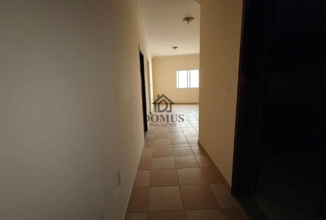 942831 - Property Image 2
