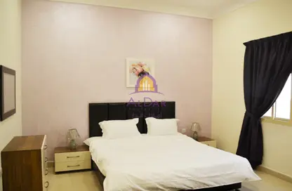 شقة - 2 غرف نوم - 2 حمامات للايجار في المعمورة - الدوحة