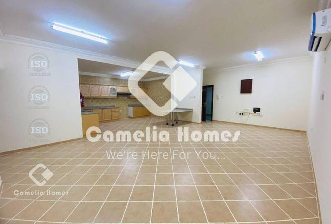 952858 - Property Image 2