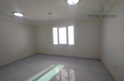 Empty Room image for: Apartment - 1 Bedroom - 1 Bathroom for rent in Al Muntazah - Doha, Image 1