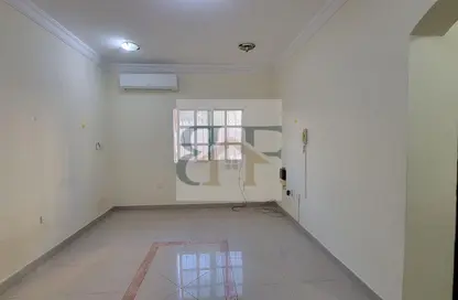 Apartment - 2 Bedrooms - 2 Bathrooms for rent in Old Airport Road - Old Airport Road - Doha