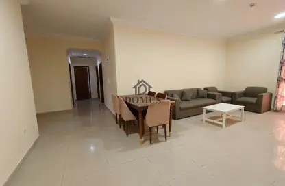 Apartment - 3 Bedrooms - 2 Bathrooms for rent in Anas Street - Fereej Bin Mahmoud North - Fereej Bin Mahmoud - Doha