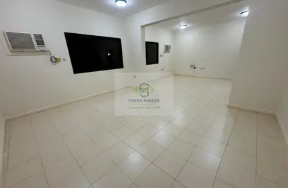 شقة - 3 غرف نوم - 3 حمامات للايجار في المنصورة - المنصورة - الدوحة