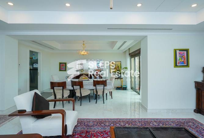940182 - Property Image 2
