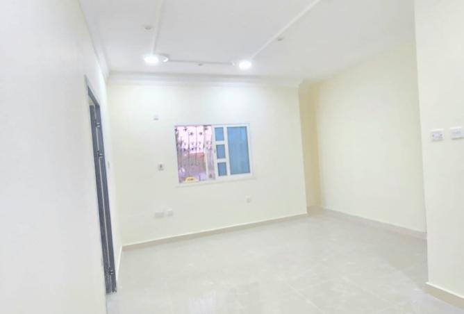 987686 - Property Main Image
