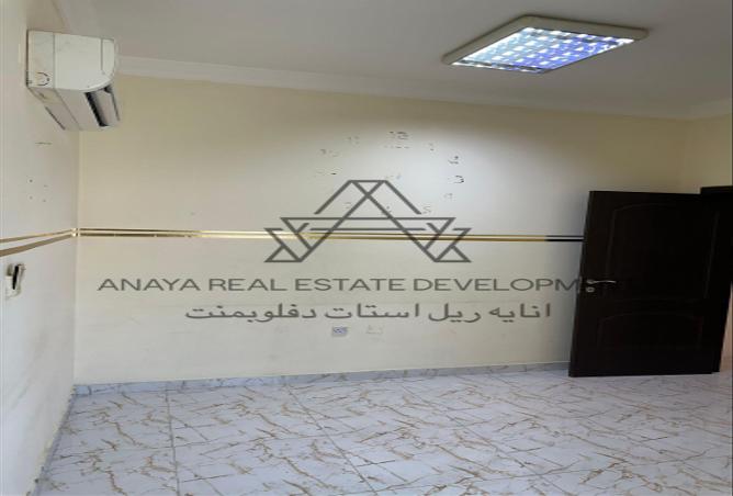 930479 - Property Image 3
