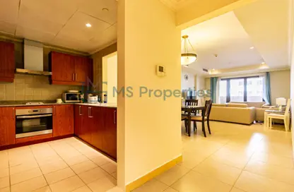 Apartment - 1 Bedroom - 2 Bathrooms for rent in West Porto Drive - Porto Arabia - The Pearl Island - Doha