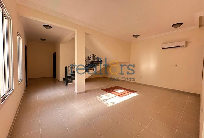 943186 - Property Image 3