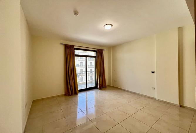 964251 - Property Image 2