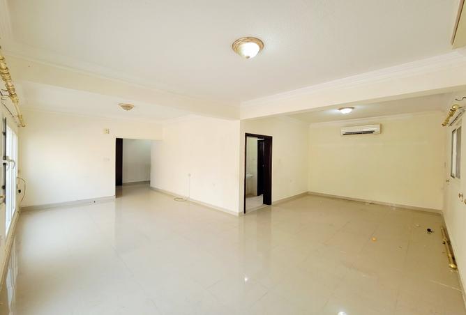 980515 - Property Image 2