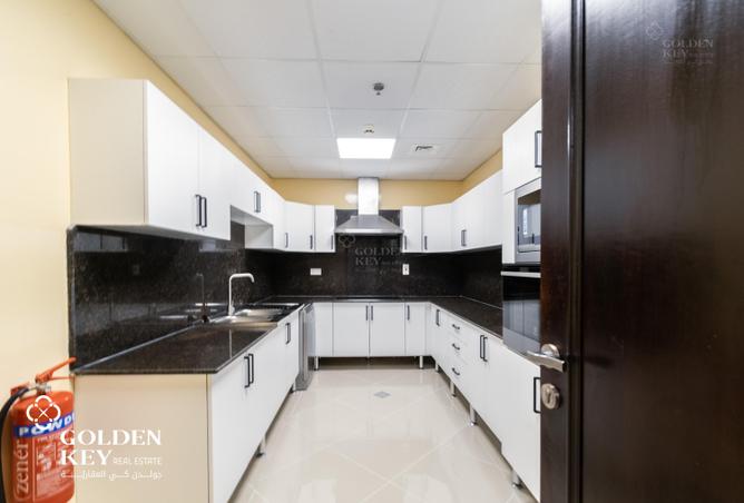 900213 - Property Image 3