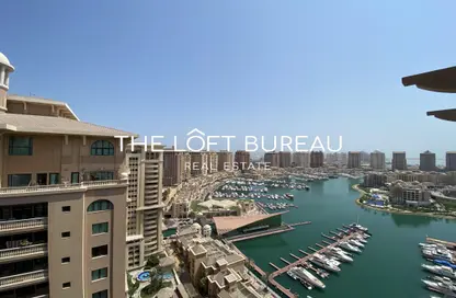 (بنتهاوس  (روف - 4 غرف نوم - 8 حمامات للبيع في طريق بورتو الشرقي - بورتو أرابيا - جزيرة اللؤلؤة - الدوحة