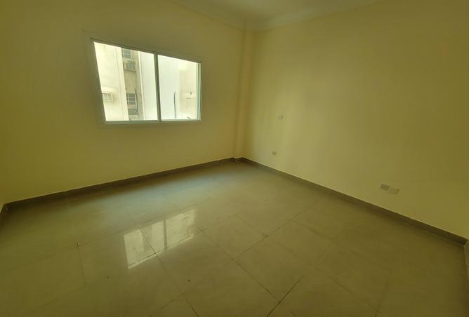 933593 - Property Image 3