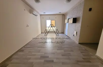 Apartment - 2 Bedrooms - 2 Bathrooms for rent in Al Mansoura - Al Mansoura - Doha
