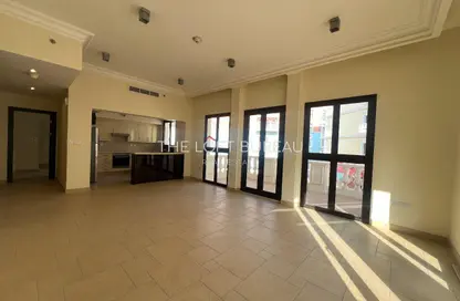 Apartment - 3 Bedrooms - 4 Bathrooms for sale in Mercato - Qanat Quartier - The Pearl Island - Doha