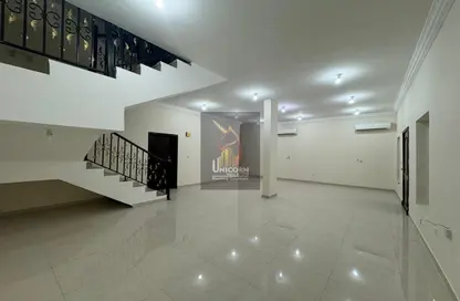 Compound - 4 Bedrooms - 4 Bathrooms for rent in Bu Hamour Street - Abu Hamour - Doha