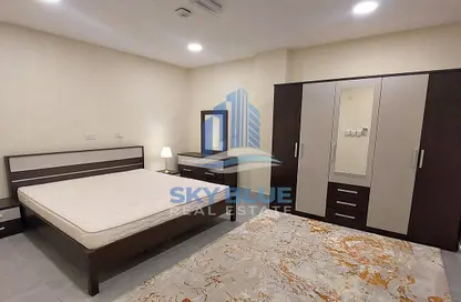 Apartment - 1 Bedroom - 1 Bathroom for rent in Tawar Compound - Al Duhail - Al Duhail - Doha