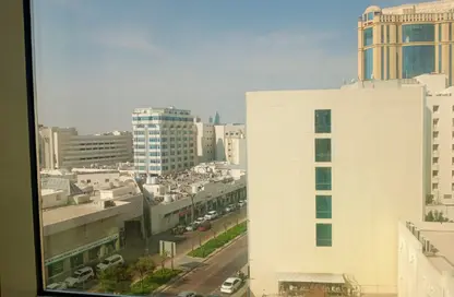 شقة - 2 غرف نوم - 2 حمامات للايجار في شارع الكورنيش - شارع الكورنيش - الدوحة