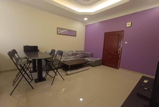 998989 - Property Image 3