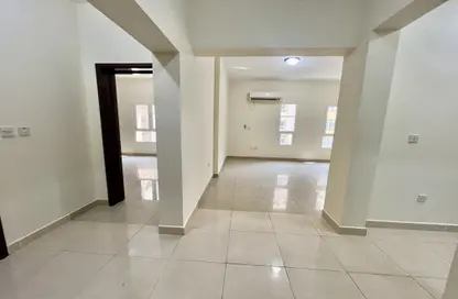 شقة - 2 غرف نوم - 2 حمامات للايجار في شارع السد - السد - الدوحة