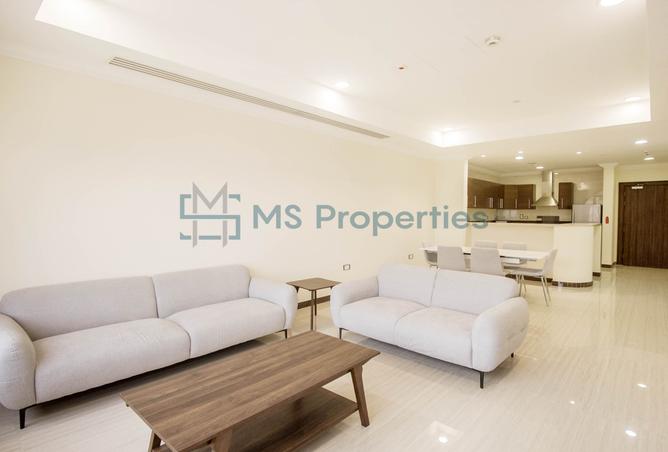 938312 - Property Image 2