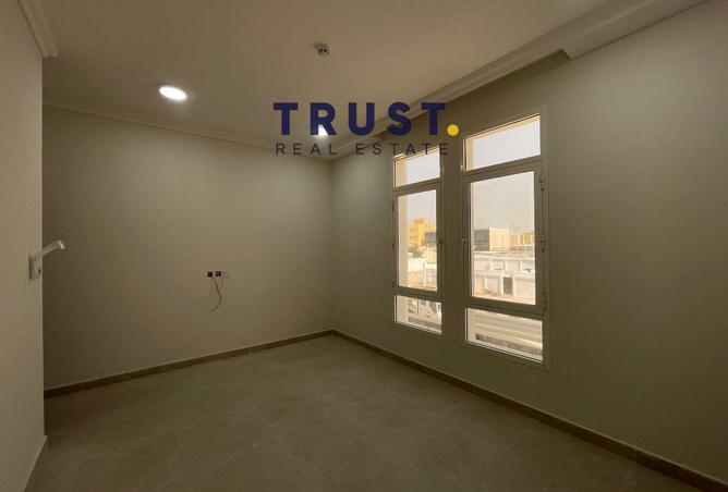 954530 - Property Image 2