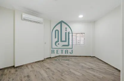 Apartment - 2 Bedrooms - 2 Bathrooms for rent in Al Mansoura - Al Mansoura - Doha