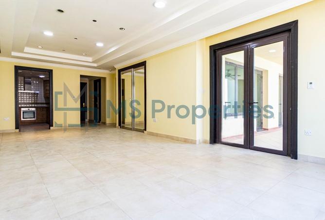 988396 - Property Main Image